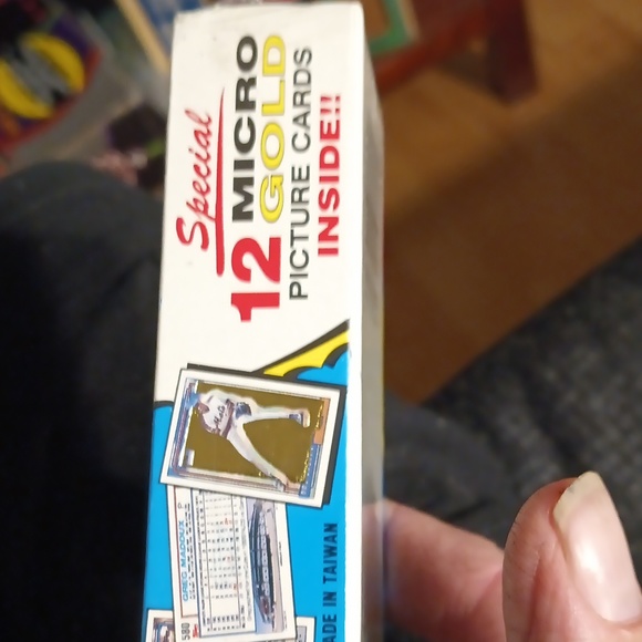 Topps 1992 micro baseball card factory sealed set with 12 micro gold cards - Picture 9 of 11